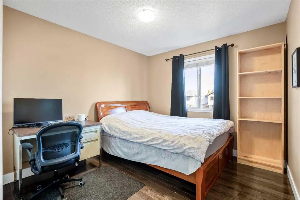 123 Cranwell Close SE