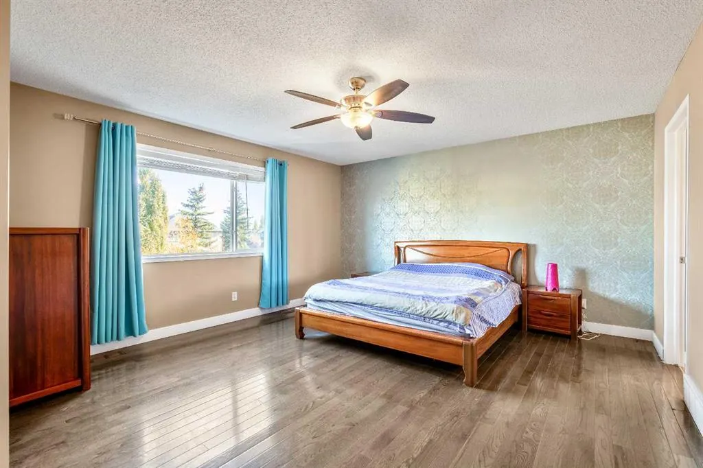 123 Cranwell Close SE