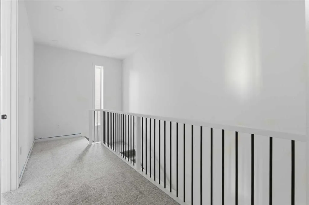 212 32 Avenue NE, #203