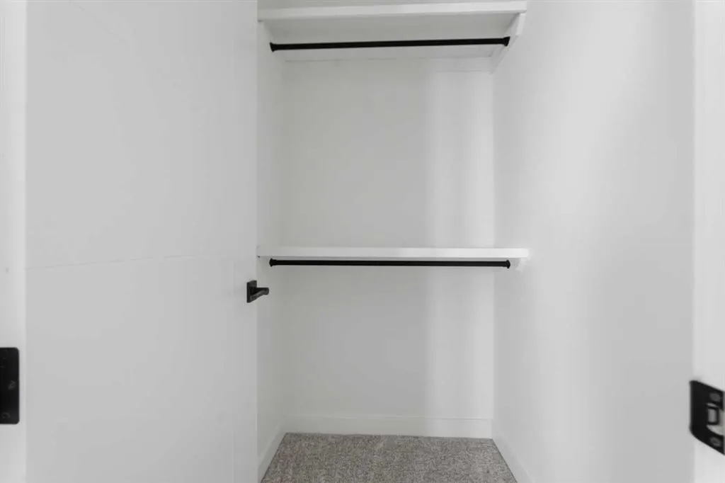 212 32 Avenue NE, #203