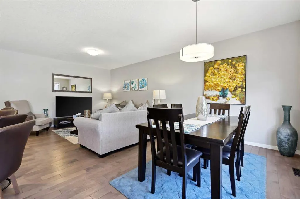 67 Auburn Glen Close SE