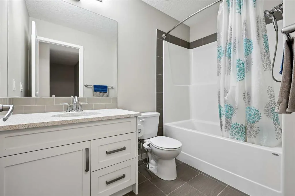 67 Auburn Glen Close SE