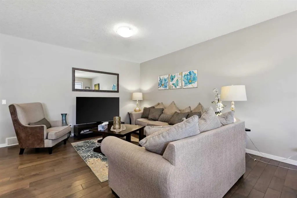 67 Auburn Glen Close SE