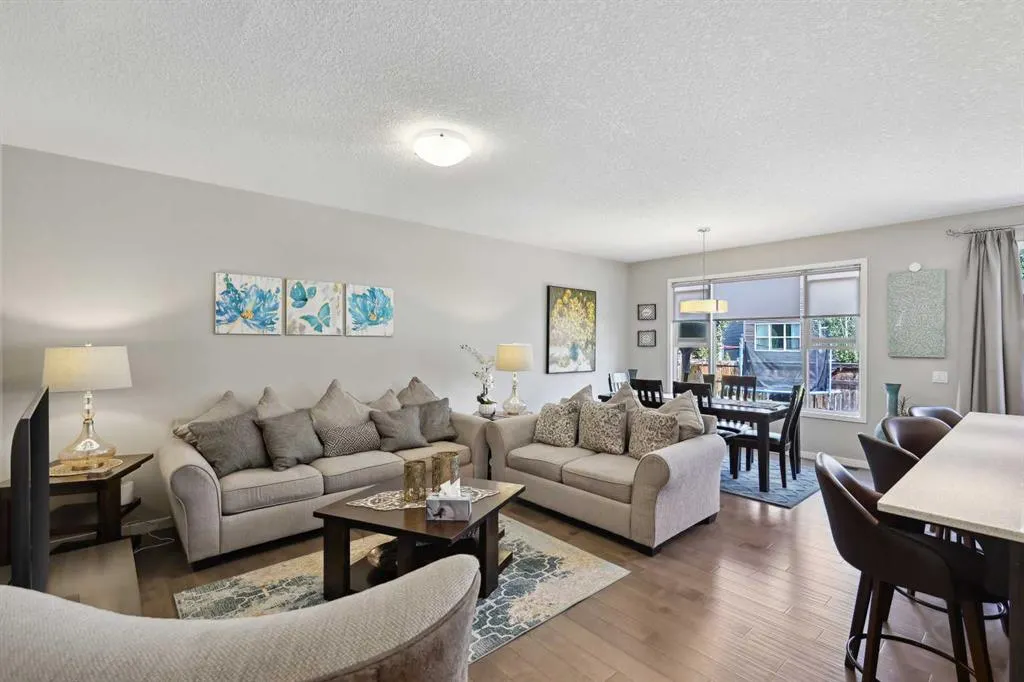 67 Auburn Glen Close SE