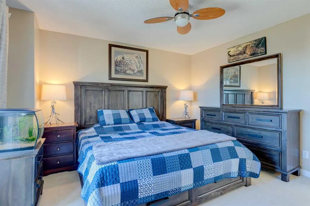 85 Crystal Shores Crescent