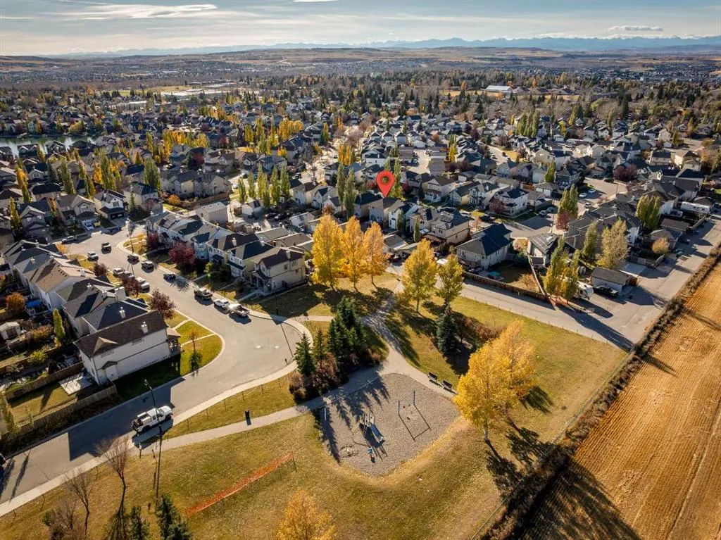 85 Crystal Shores Crescent