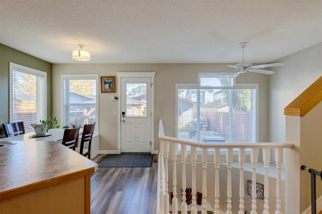 85 Crystal Shores Crescent