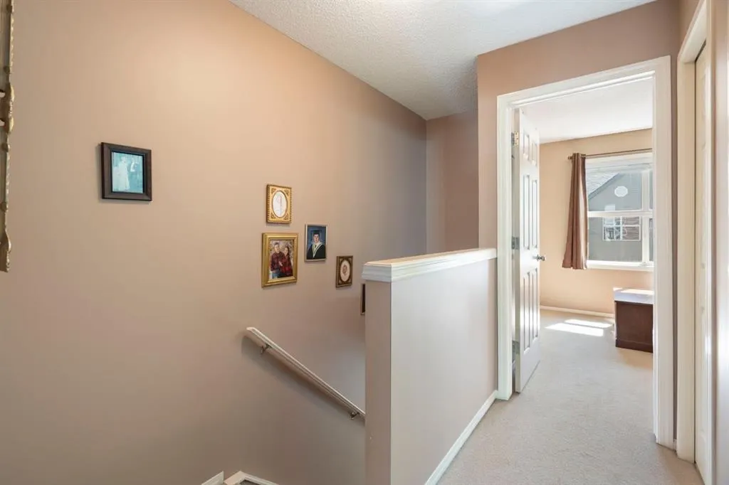 122 Bridlewood Lane SW