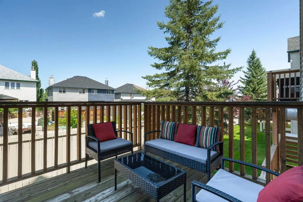 122 Bridlewood Lane SW