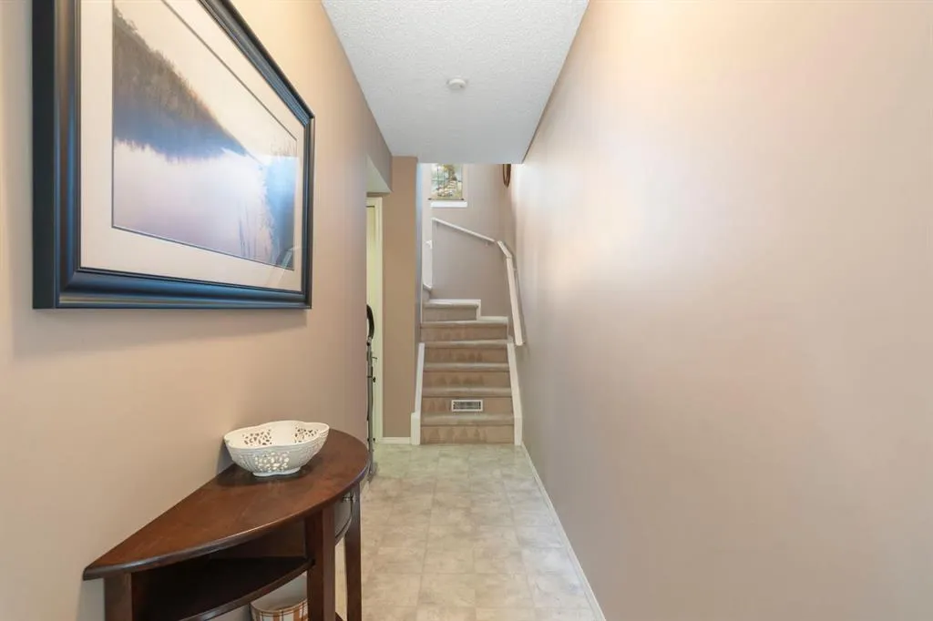 122 Bridlewood Lane SW