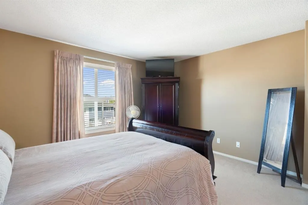122 Bridlewood Lane SW