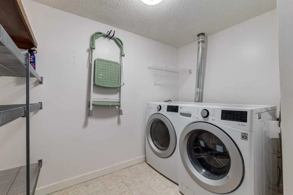 3500 Varsity Drive NW, #1601