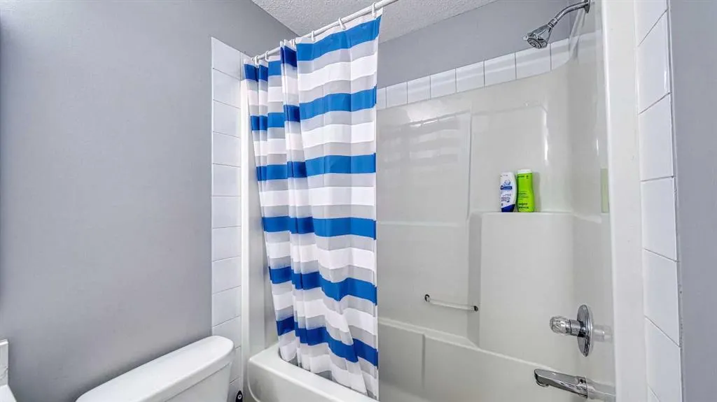 635 Taradale Drive NE