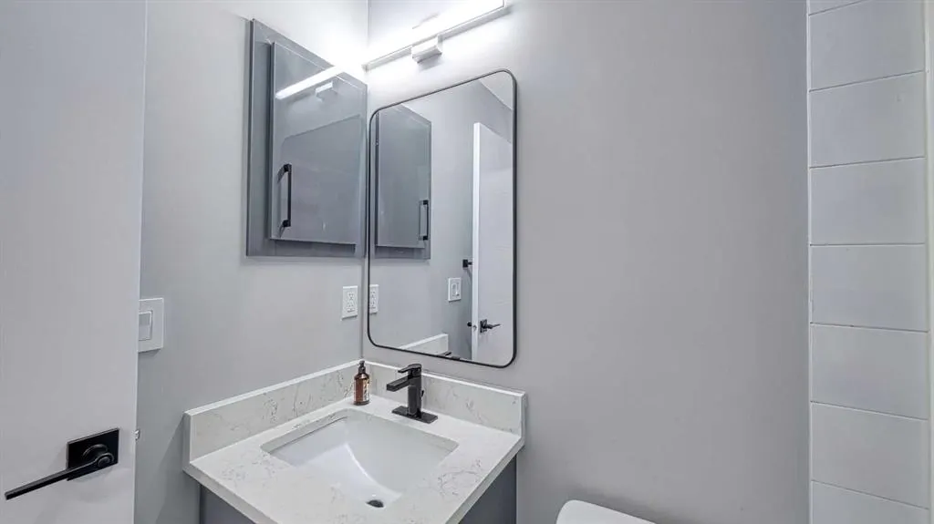 635 Taradale Drive NE