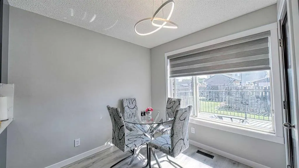 635 Taradale Drive NE