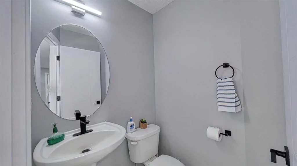 635 Taradale Drive NE