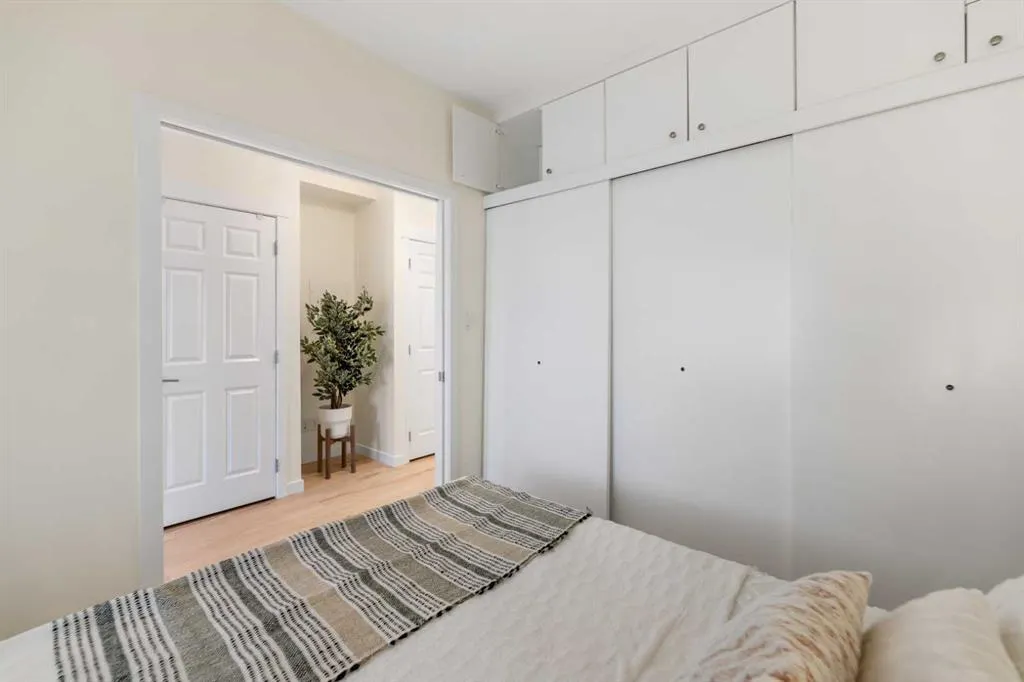 215 Legacy Boulevard SE, #4105