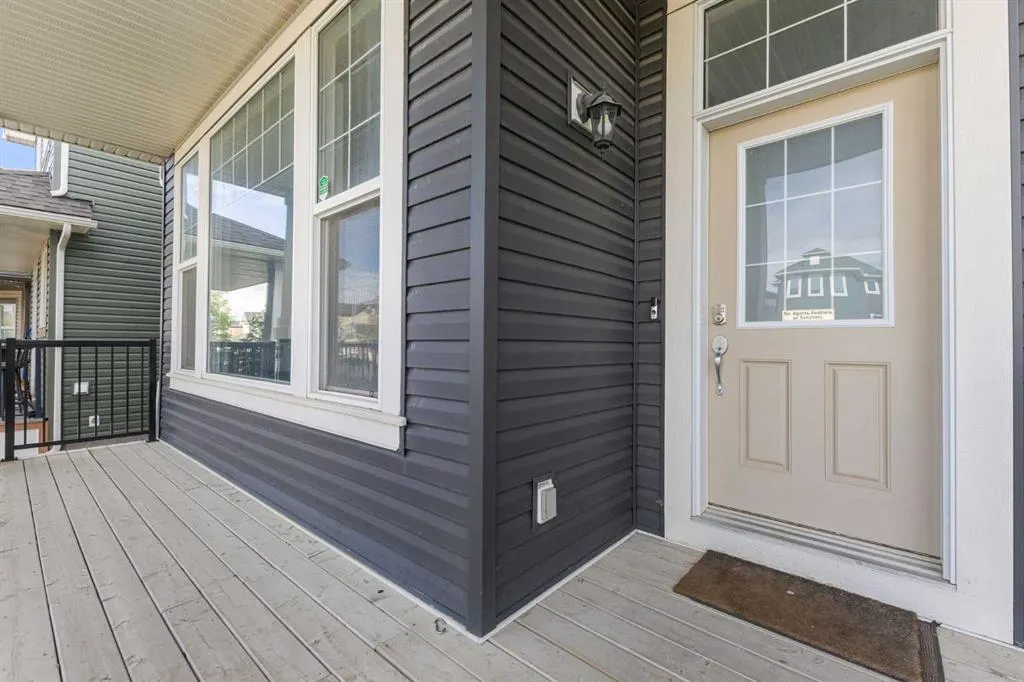 240 Evanspark Gardens NW