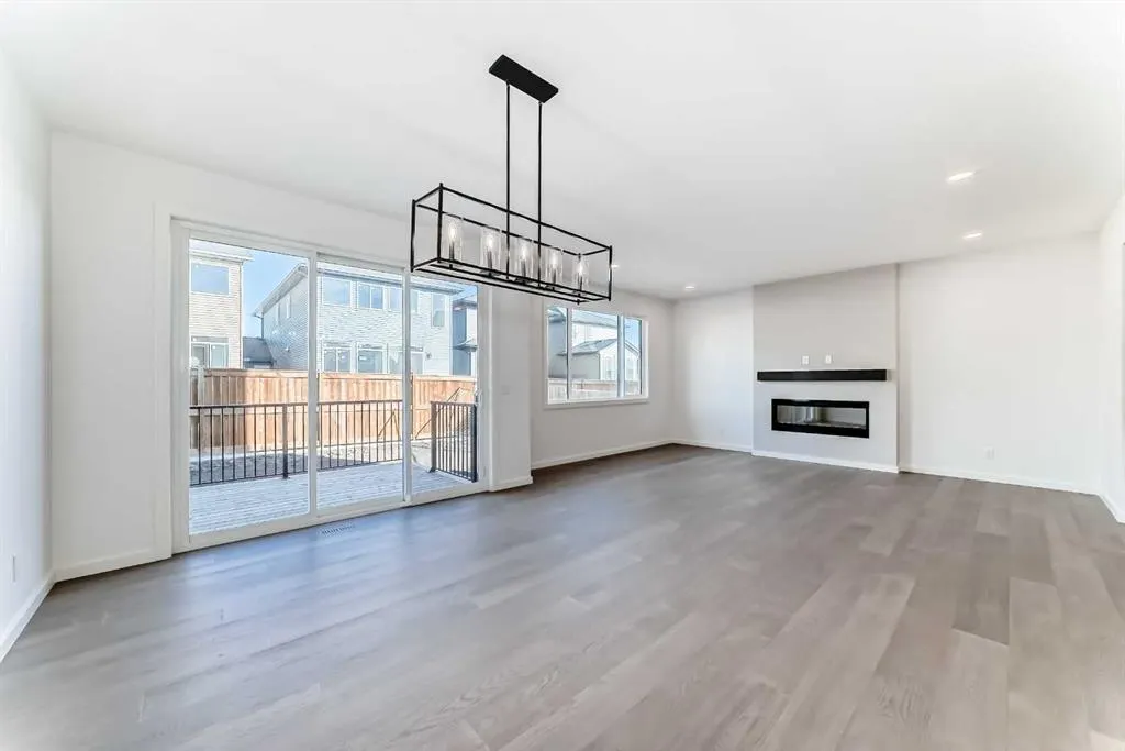 52 Creekside Path SW