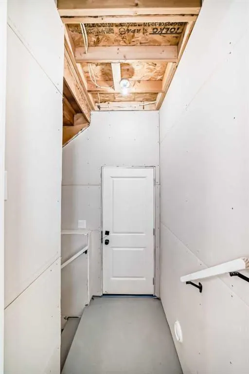 52 Creekside Path SW