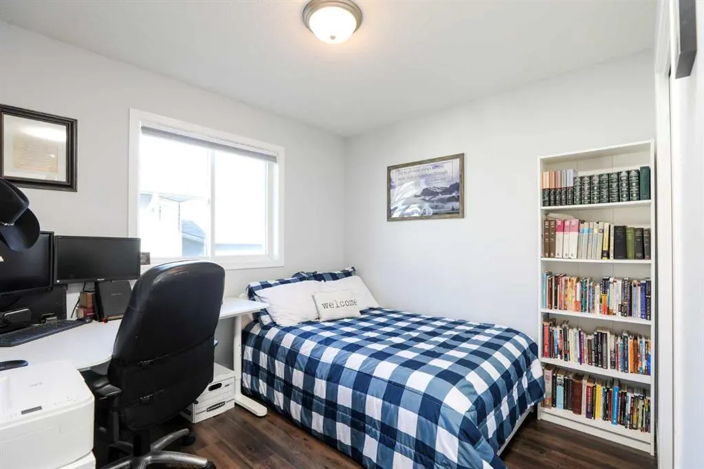 50 Heritage Circle W