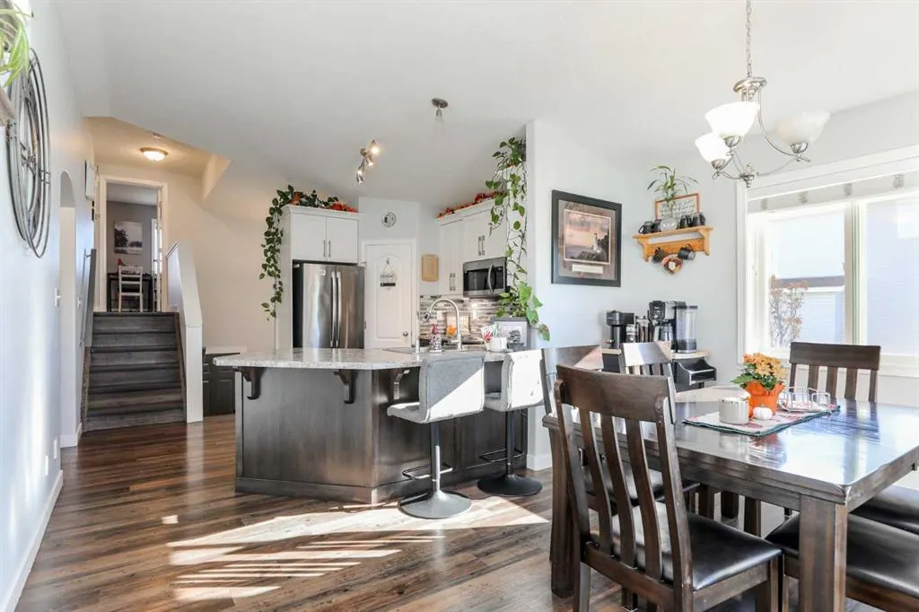 50 Heritage Circle W