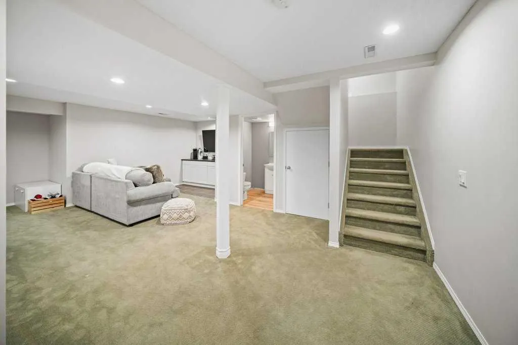 88 Inverness Drive SE