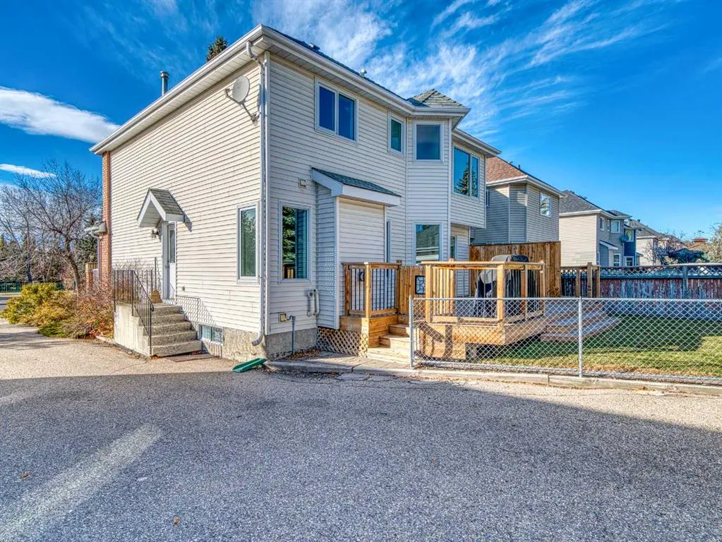 9995 Scurfield Drive NW