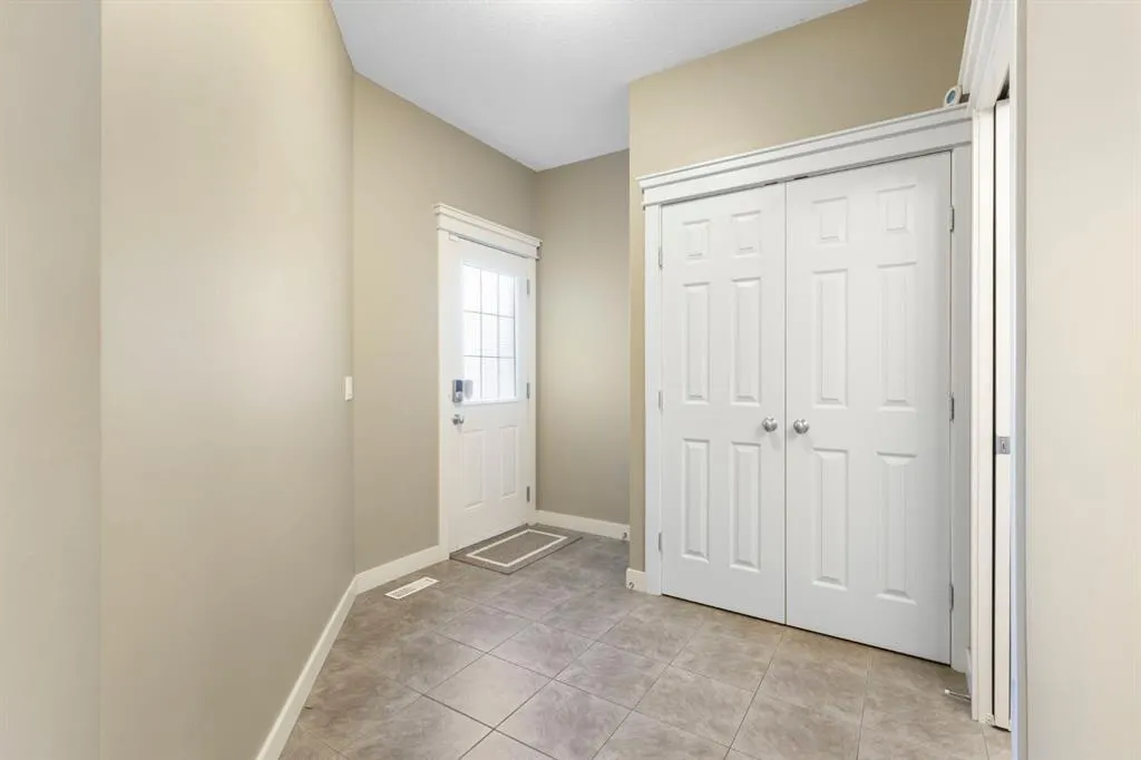 328 Silverado Plains Circle SW