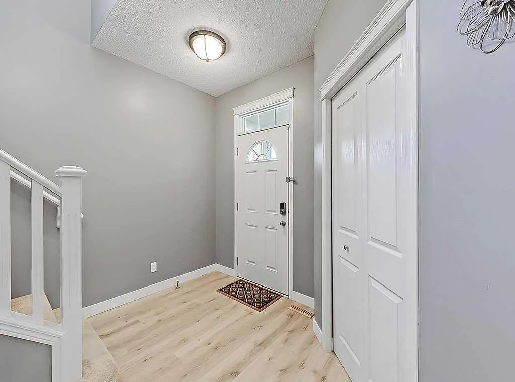 788 New Brighton Drive SE