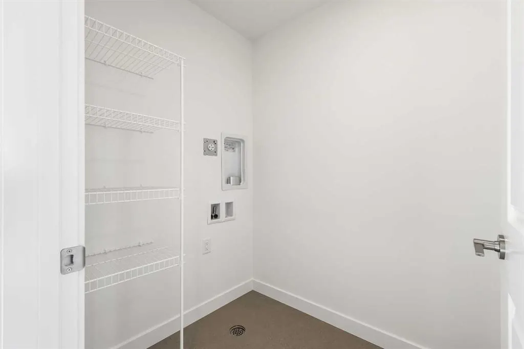 7039 Rangeview Avenue SE