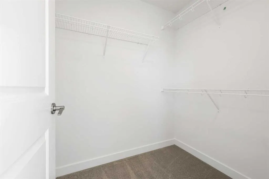 7039 Rangeview Avenue SE