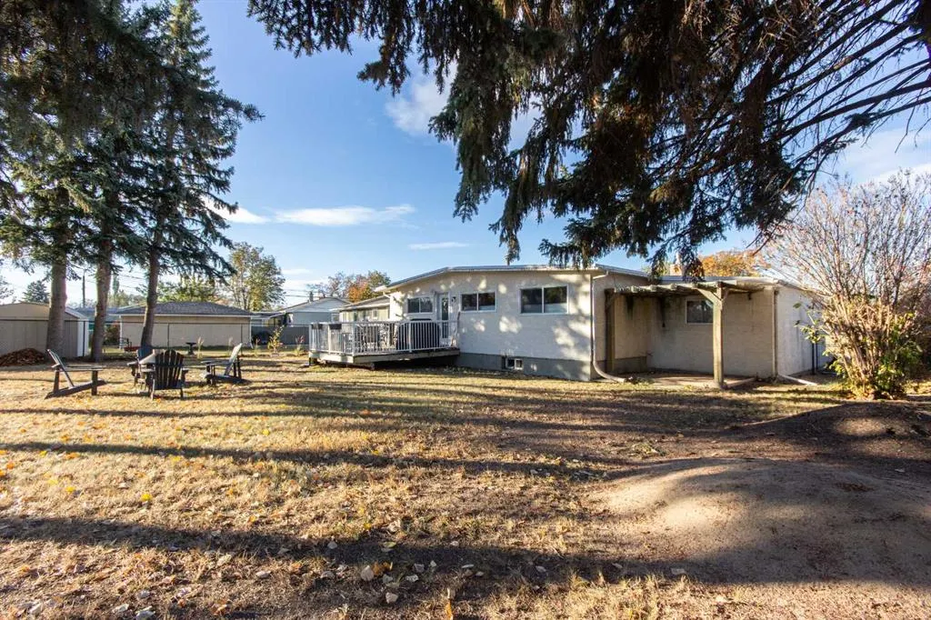 4413 Embury Crescent