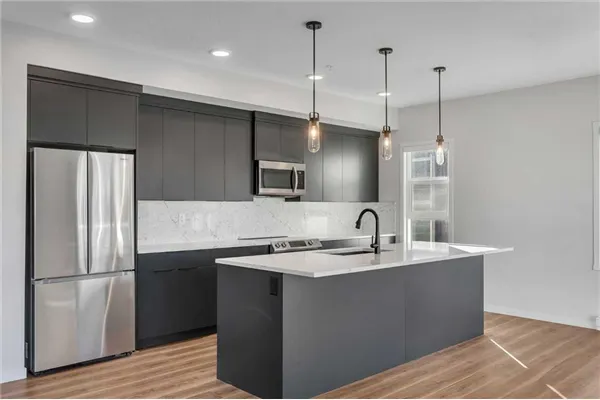 360 Harvest Hills Way NE, #201