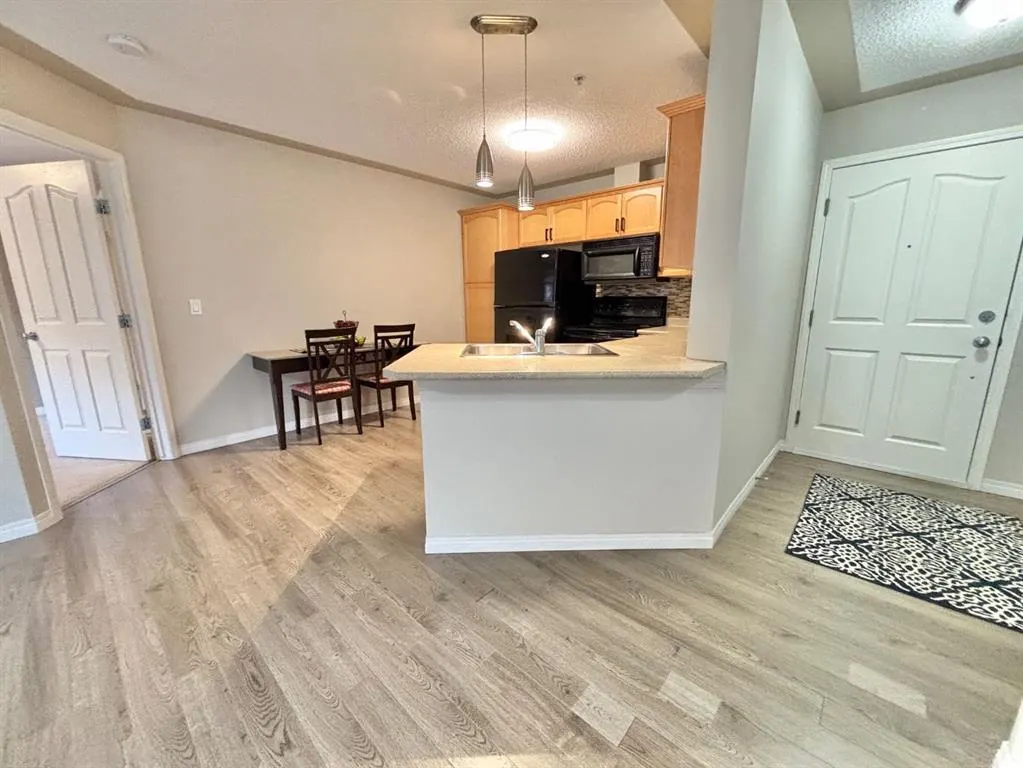 369 Rocky Vista Park NW, #116