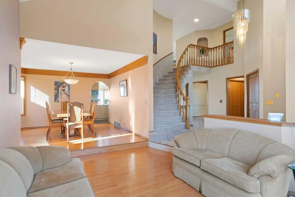 79 Edenstone View NW