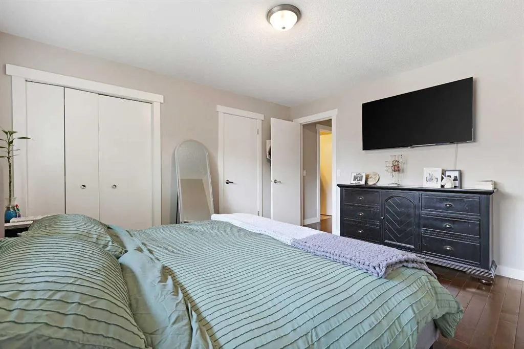 32 Rivercroft Close SE