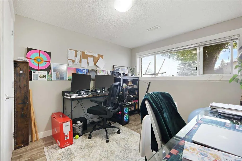 32 Rivercroft Close SE