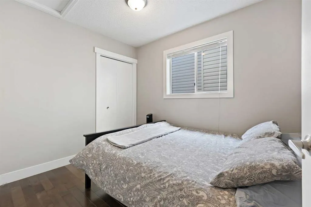 32 Rivercroft Close SE