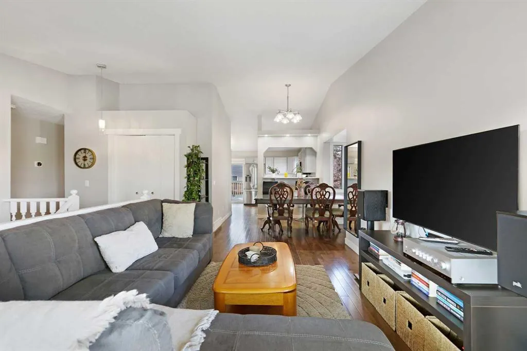 32 Rivercroft Close SE