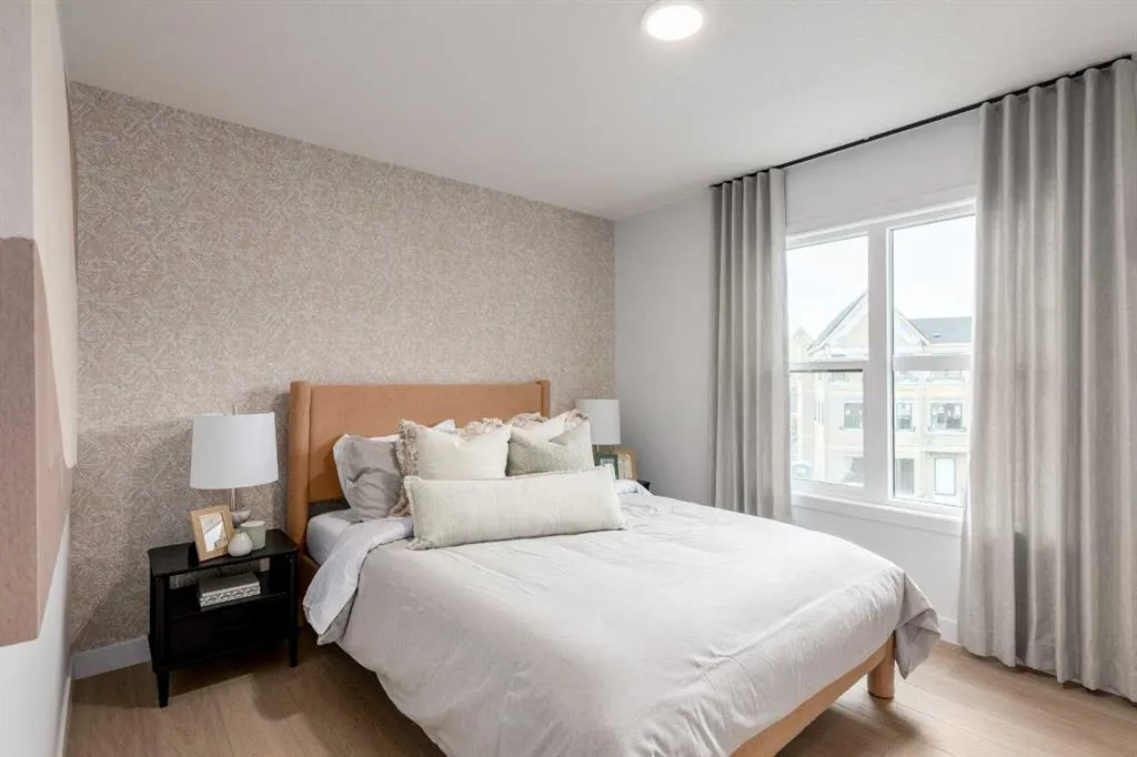 437 Alpine Avenue SW, #306