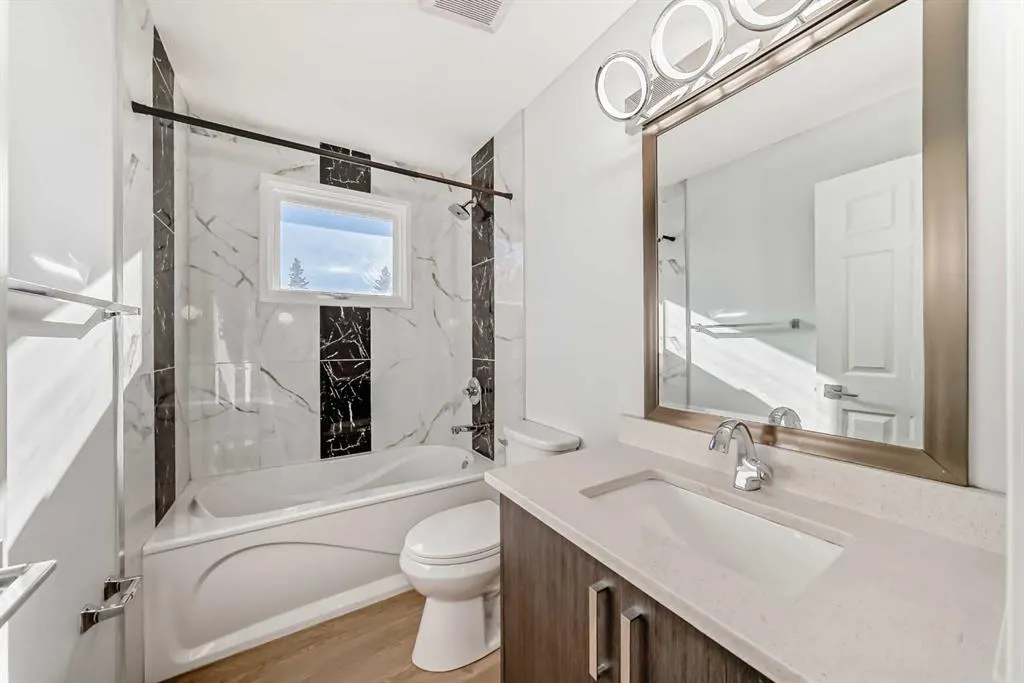 207 Pinecliff Way NE