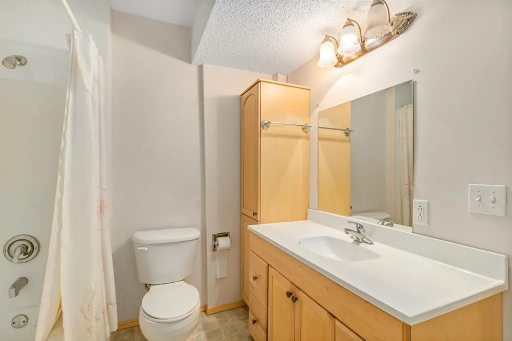 131 Panatella Close NW