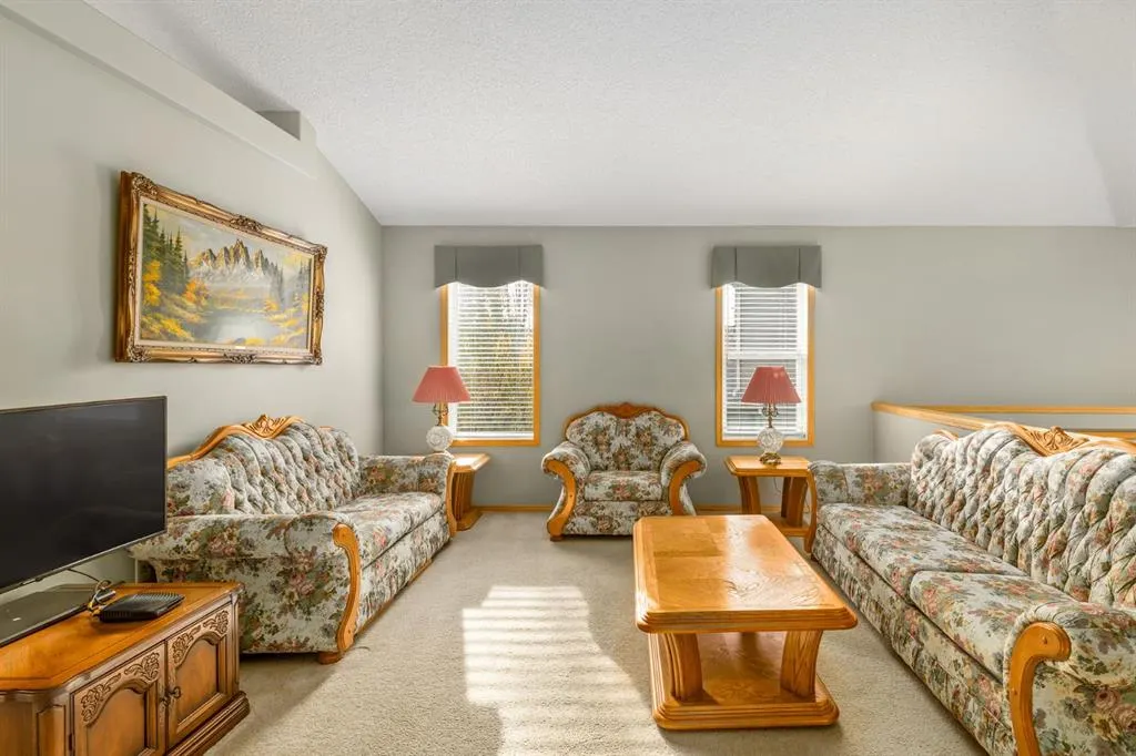 131 Panatella Close NW