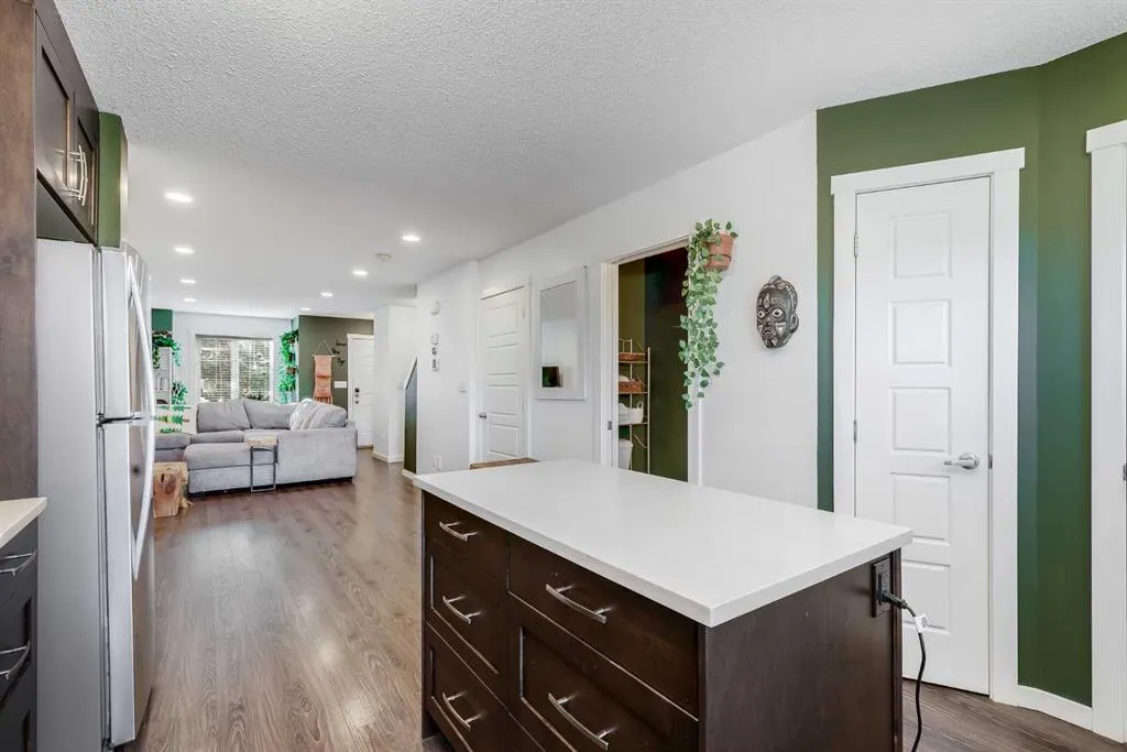 2400 Ravenswood View SE, #1307