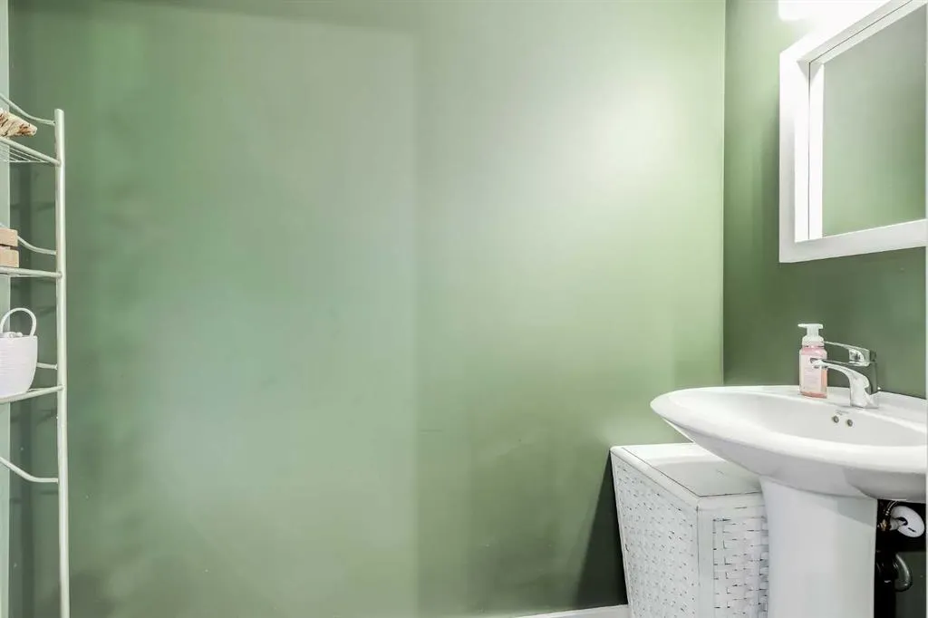 2400 Ravenswood View SE, #1307