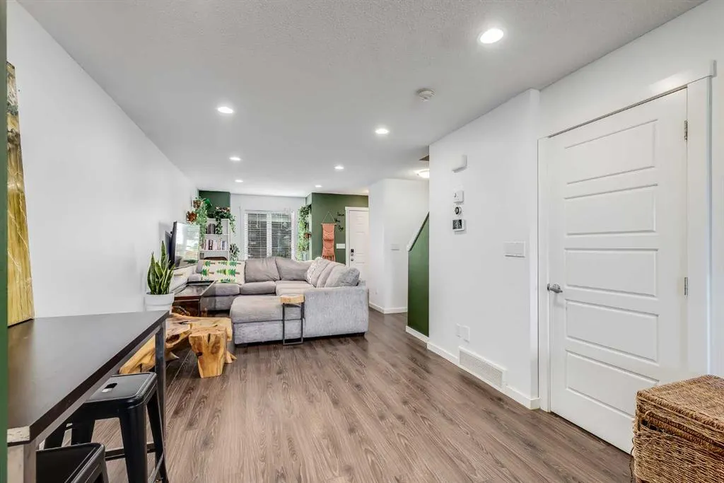 2400 Ravenswood View SE, #1307