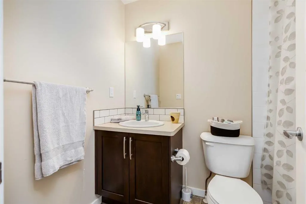 2400 Ravenswood View SE, #1307