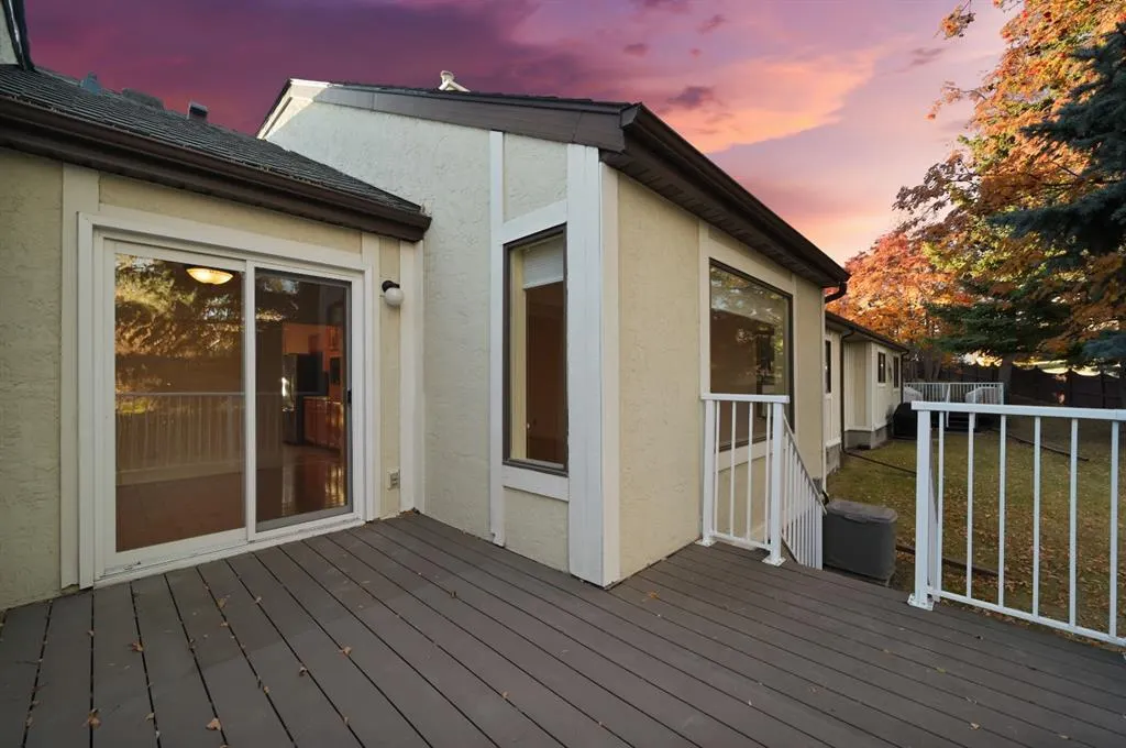 11 Coach Side Terrace SW