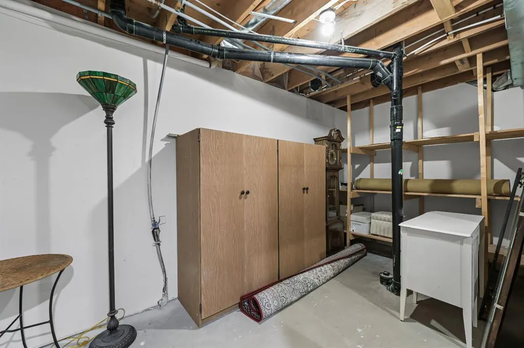 11 Coach Side Terrace SW